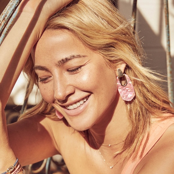 NWT Kendra Scott Large Kailyn Coral Statement Drop - Picture 2 of 9